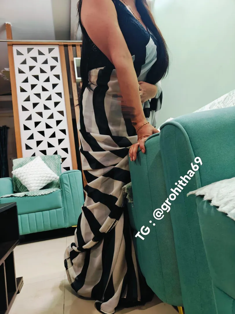 Happy weekend - Available for Hookup & virtual…. Looking for good stranger [F] .. TG:grohitha69