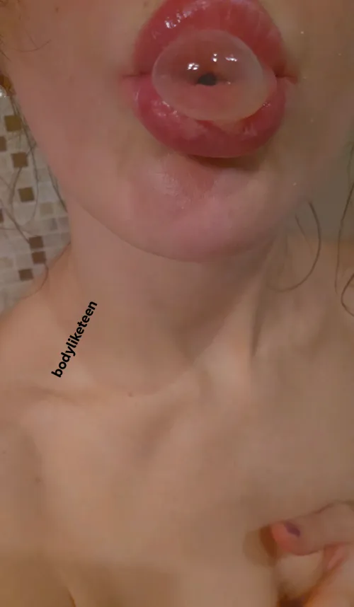 Making bubbles from my pussy grool