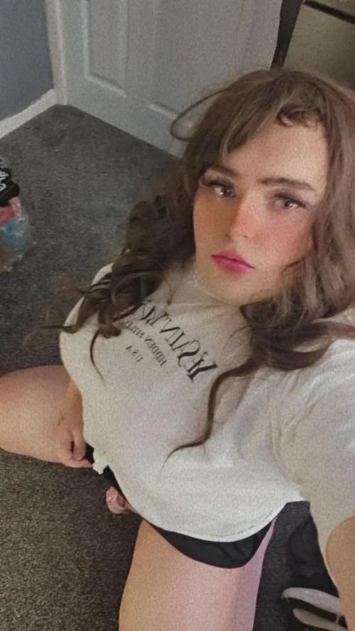 Mess my little brain up  kik:sissycharlotte224