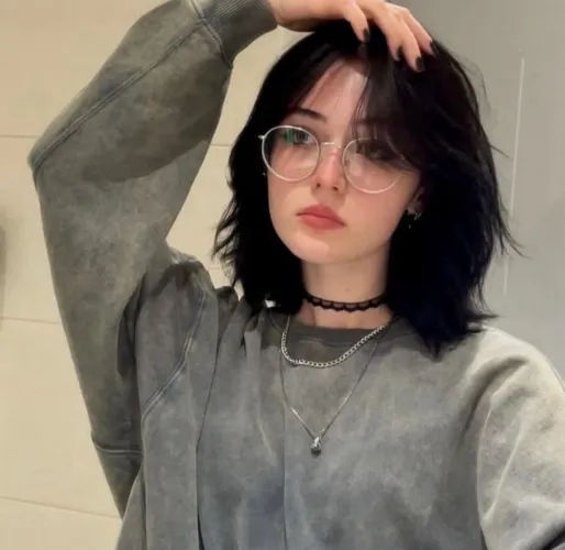 [MtF4F] Ever since you moved in with your friend Bryce, he's been begging to sleep with you, but you were a lesbian. After catching the Gender Flu, he ended up as a pretty cute girl, but you didn't want to admit that. He's still the same pathetic nerd