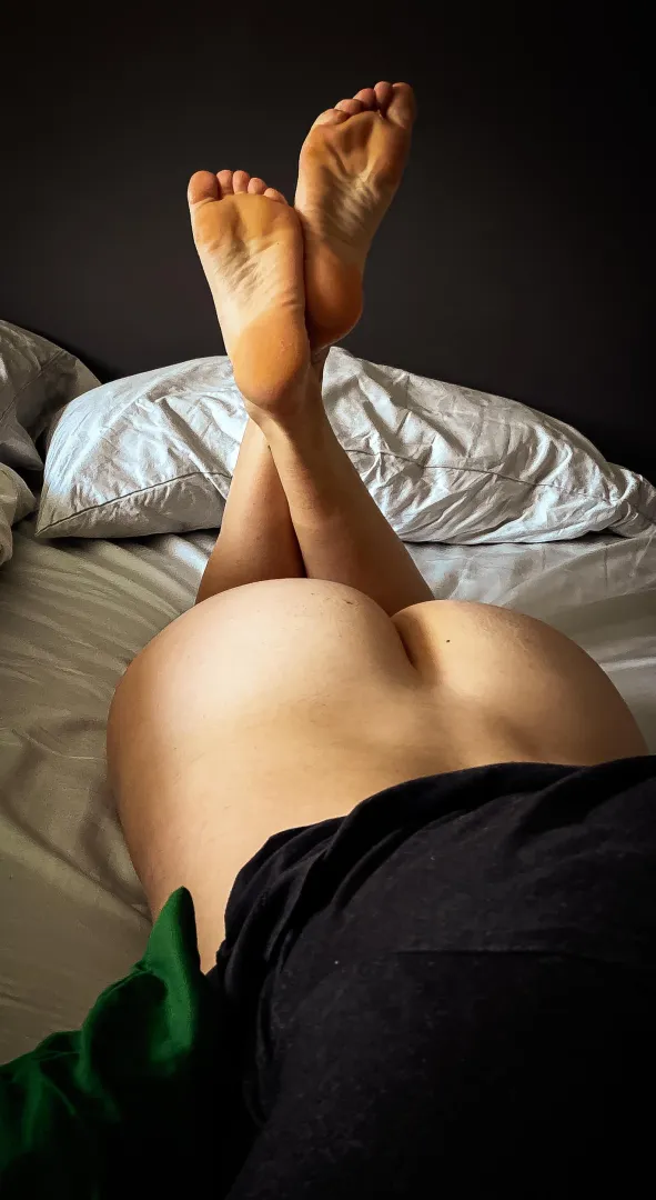 My cute little wifebutt wants to be taken tonight