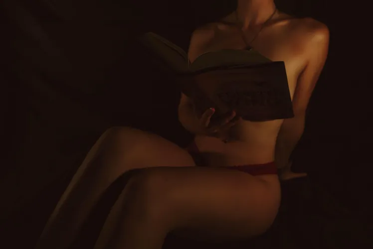 Readin’ and chillin’