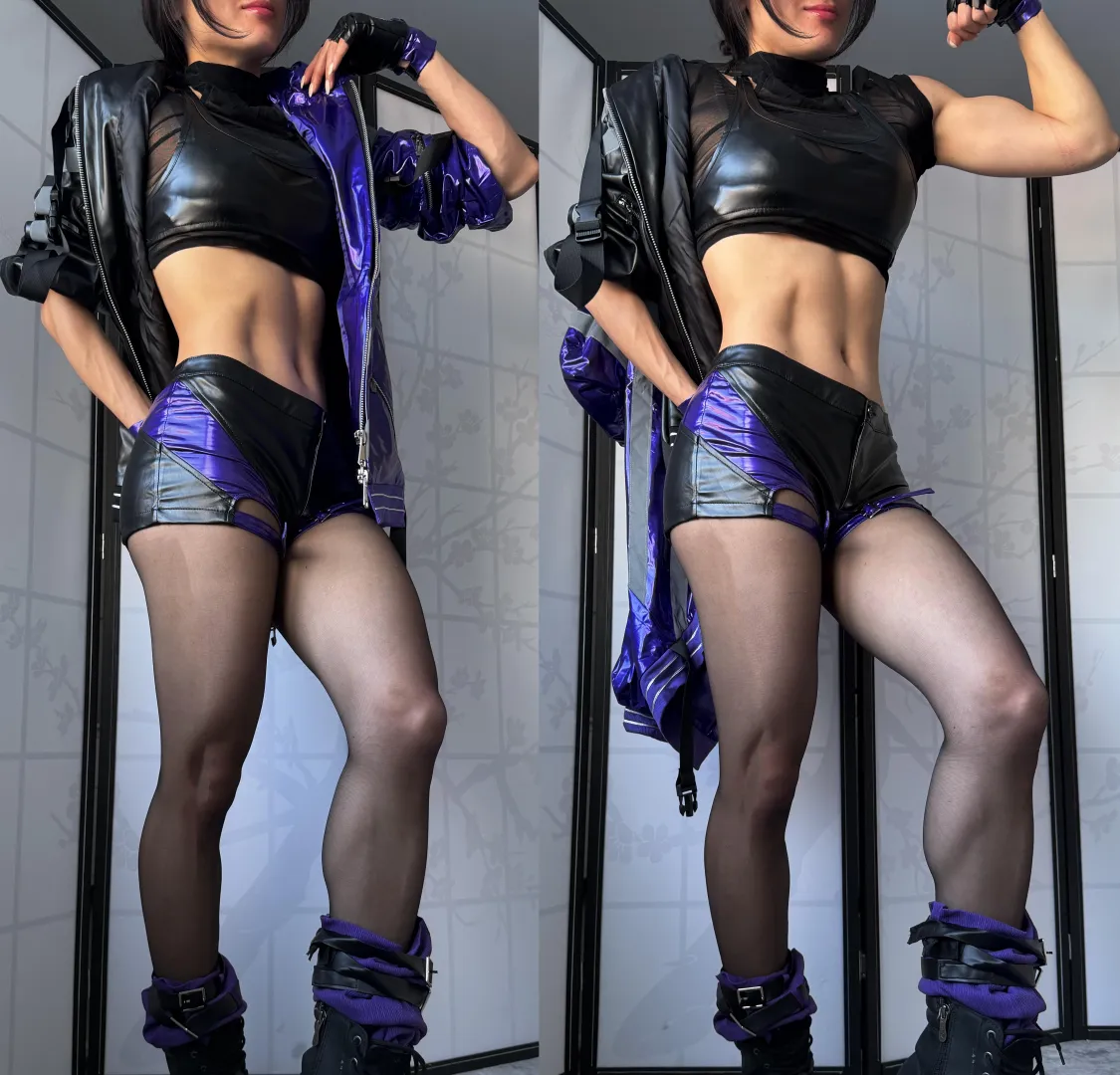 Reina cosplay [Tekken] (PeachyAznGirly)