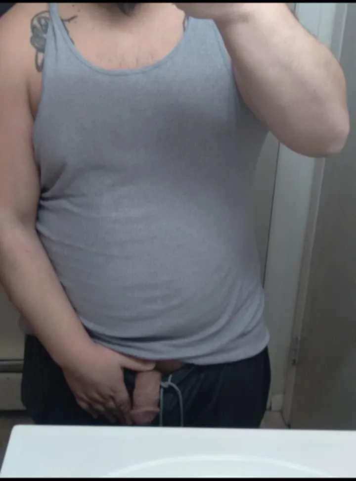 Seeking a sexi ladie. Hmu escanaba marq iron mountain