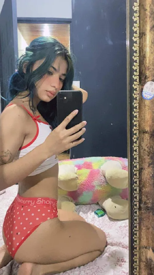 should I be beaten for having a small ass what will you rate it