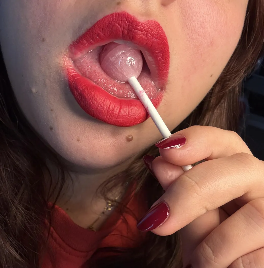 Would you let me suck on your lollipop?
