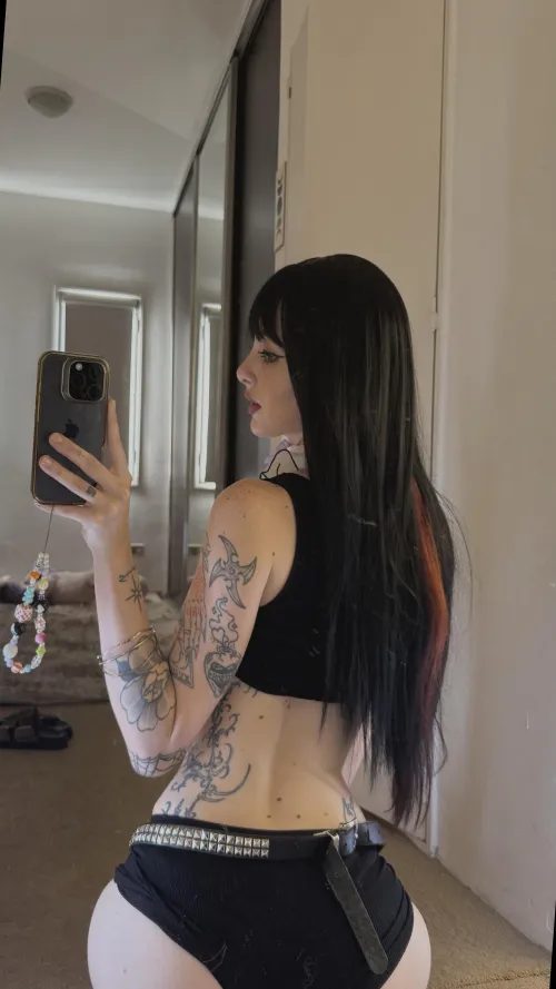 19FtM Need a chill link-up, close by only talk 2 me on lnstа: Iunarumes