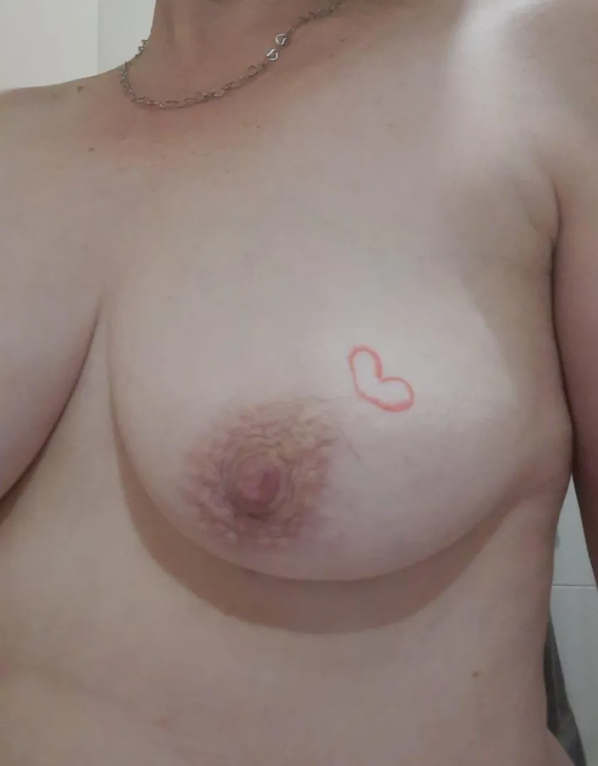 Beautiful nude Aus milf 51F