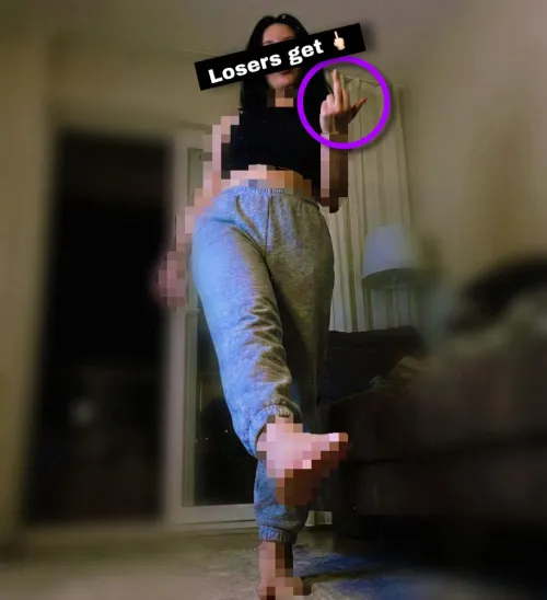 For betas with shrimps smaller than 6 inches, this is the only nude method they deserve