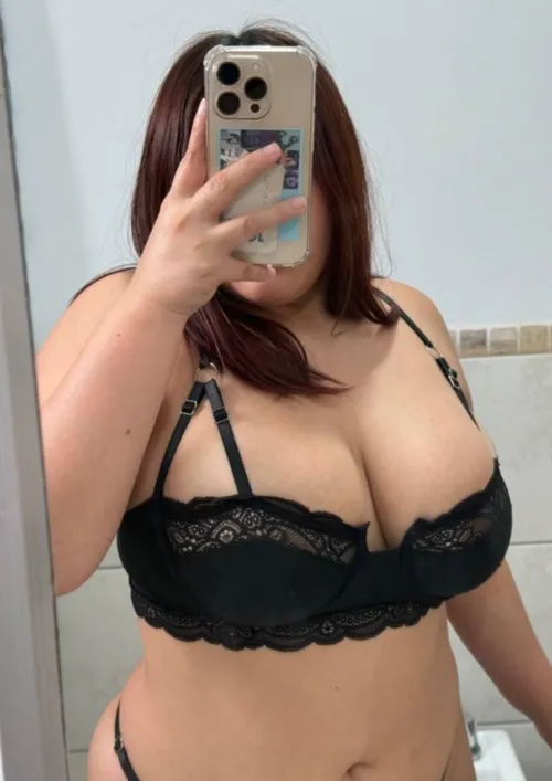 I need a neighbor as horny as I am