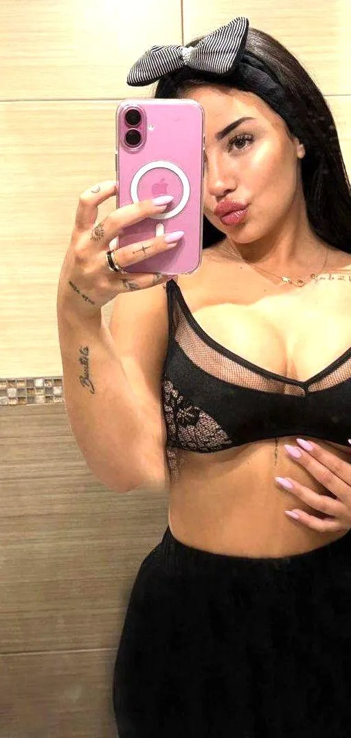 Turning heads without trying