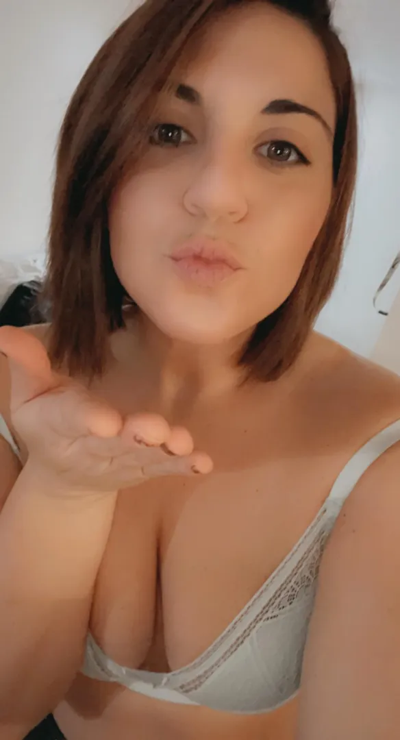 Woke up feelin freakyyy, that can only mean one thing 716… it’s freakyyy Friday! ‍