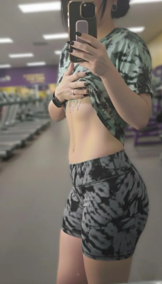 Wonder how weak these shorts made someone at the gym today 