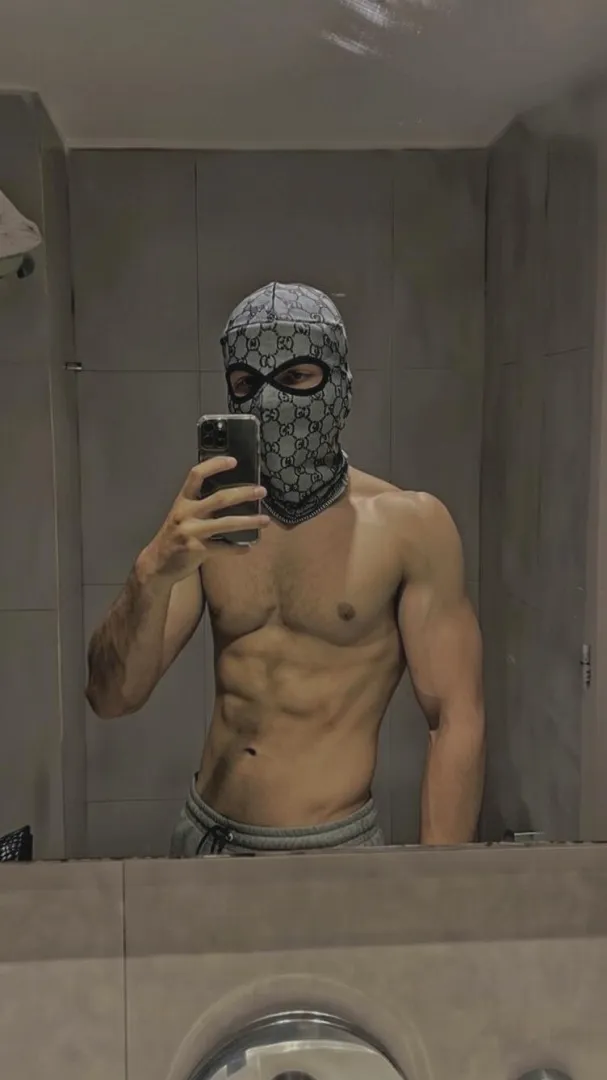 35 yo straight single Taino