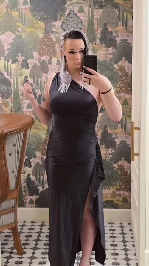 Do you prefer to be in control, or let me take the lead? 