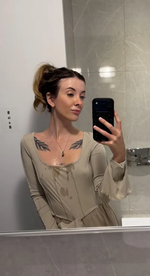 d’you think I can still go out wearing this