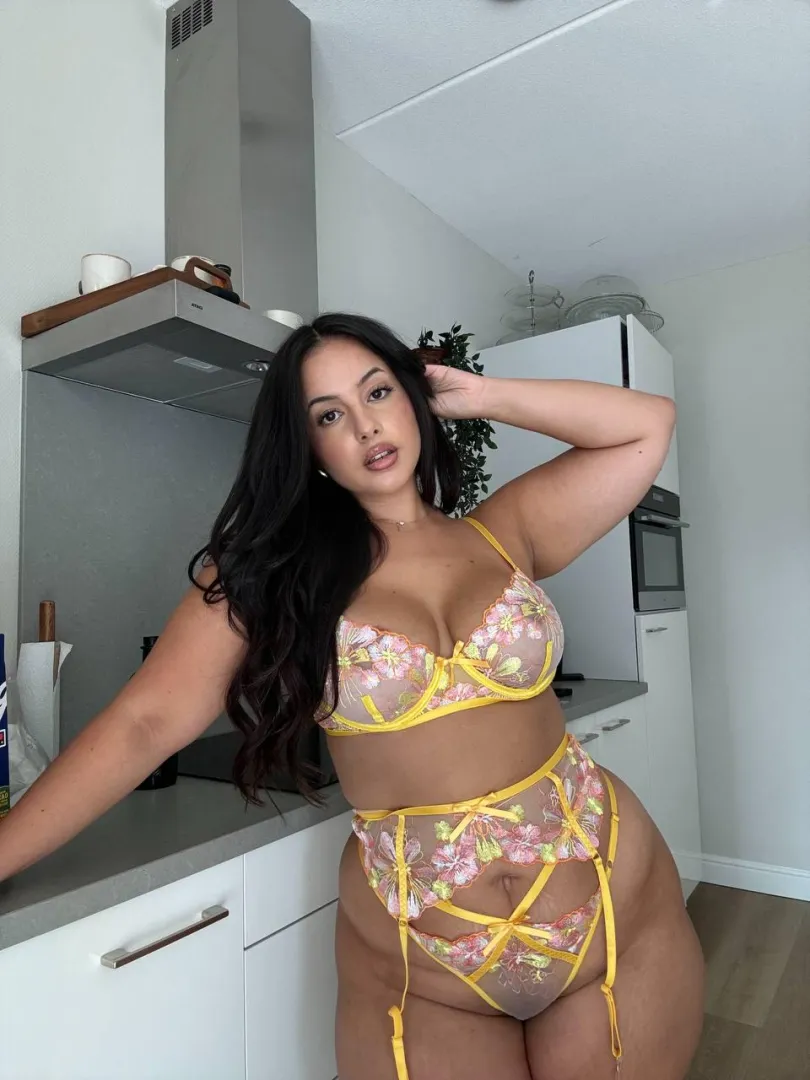 I’d love for you to try an Arab girl for a change