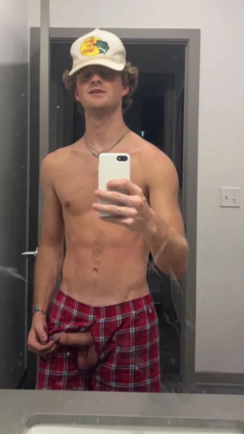 Nothing more American than a tan country cock with big balls