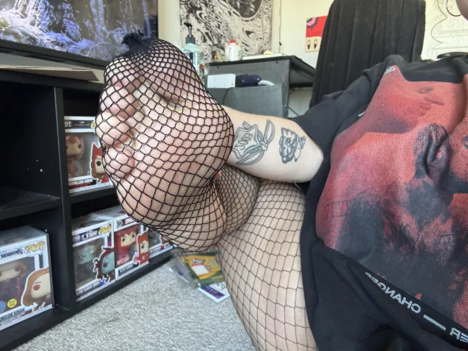 [OC] did you guys miss me and my pretty feet? 