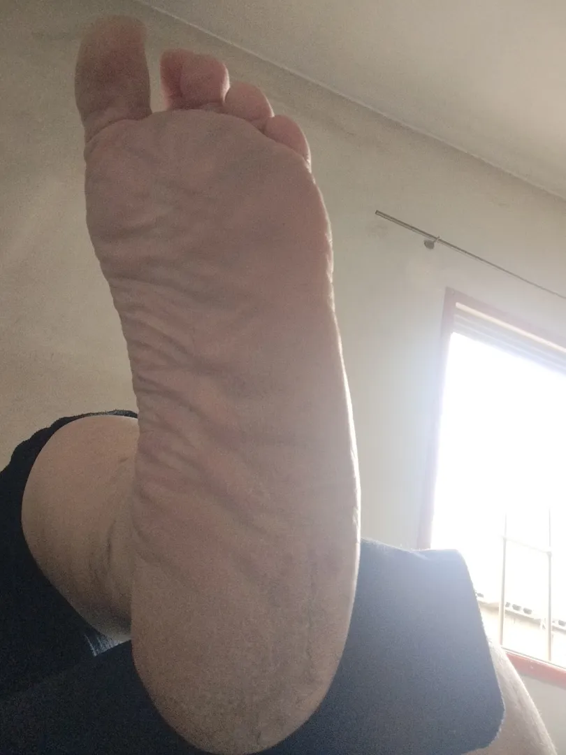 US women’s size 13 (EU 45). Some people worship feet like these. Others pretend they don’t.