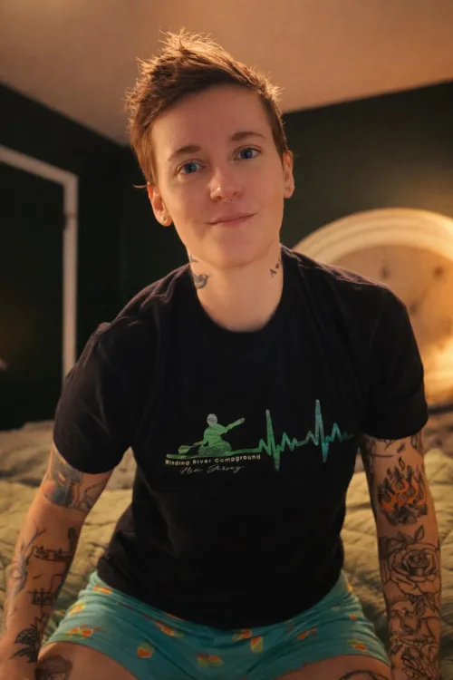 Do I look like a heart breaker? [return our 3p tools/apps]