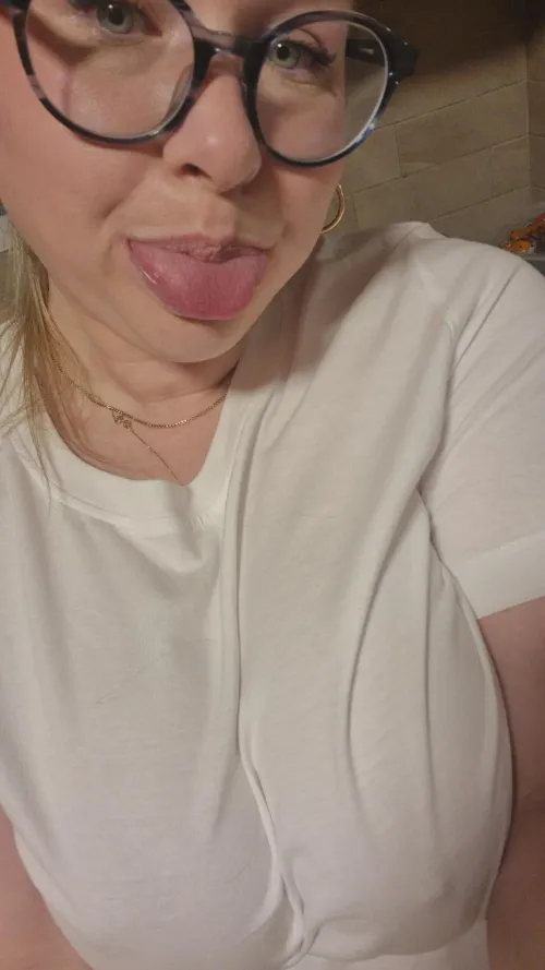 Do you like to see nipples poking through?