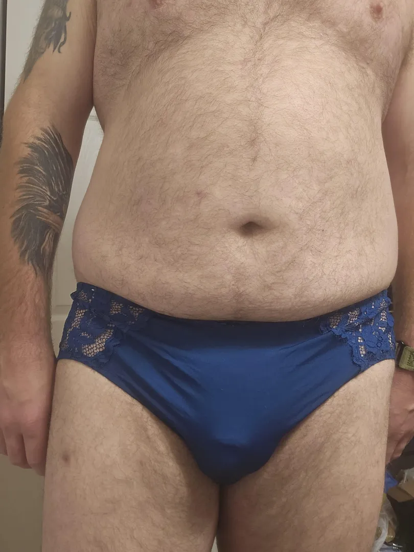 Love my cock bulge. Anyone else like it?