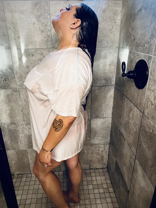 Thicc Italian wife 35