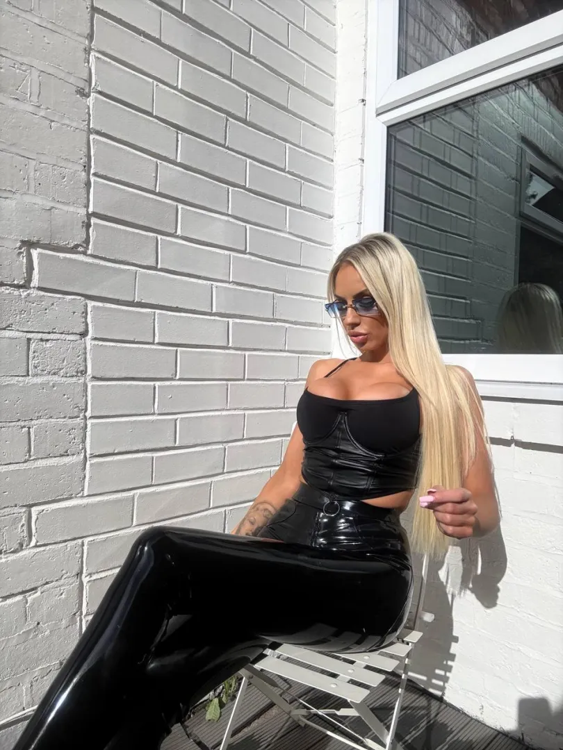 This shine catches the eye