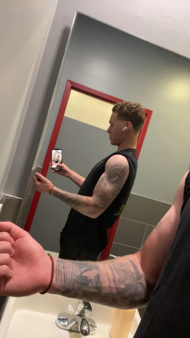 20 M4F looking for something casual