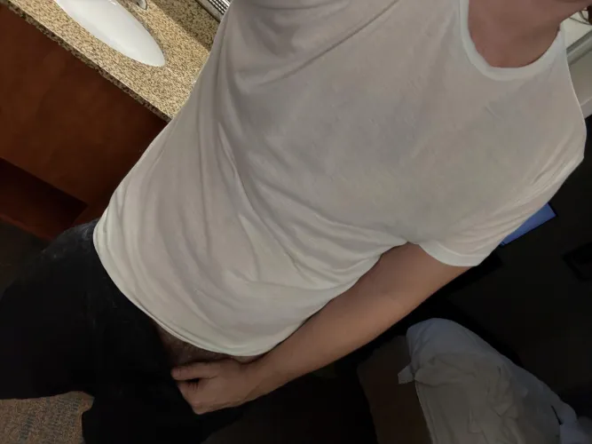 34 fit guy in Houston tomorrow night. Ladies/couples hmu. Let’s have fun 