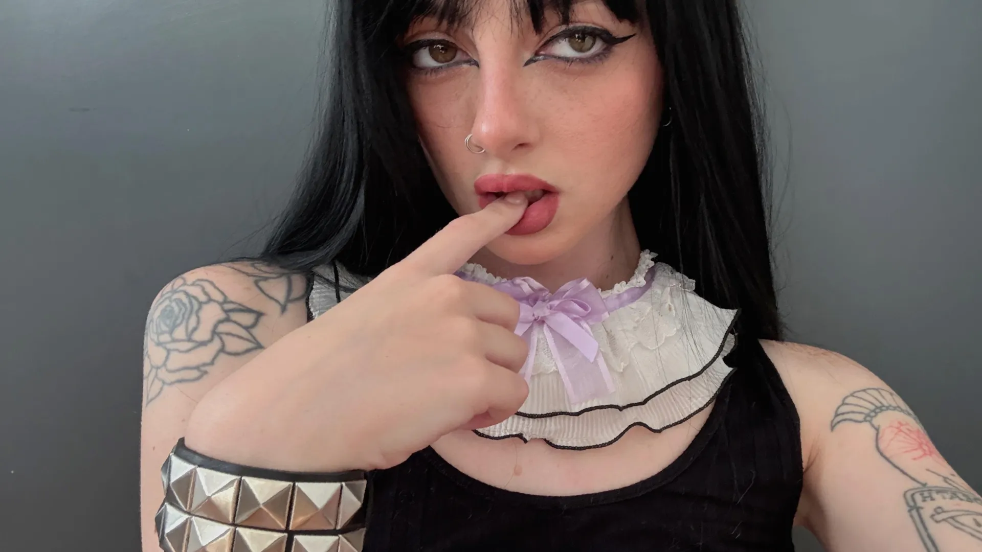 Can’t host but I’m free + down for fun tn talk on lnsta: lunarumes``