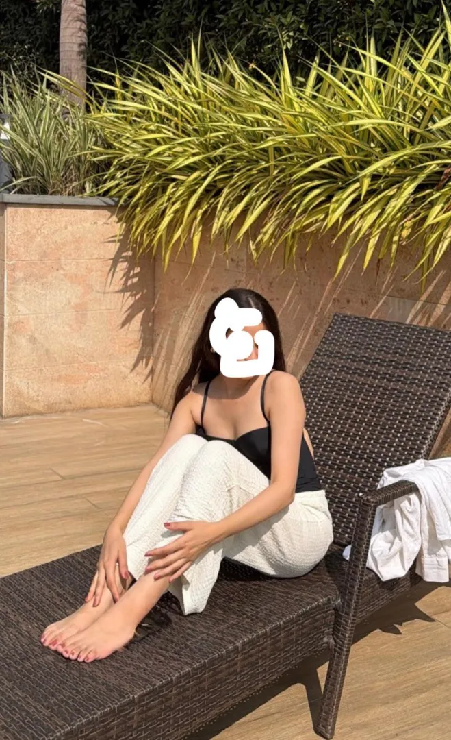 F20 , My Bf is proper submissive cuck, in goa from 7-14th whole valentine week
