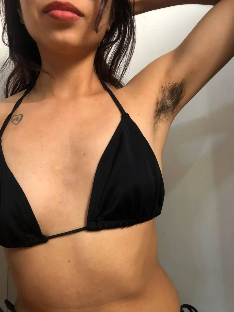 Hairy pits… are you into this? 