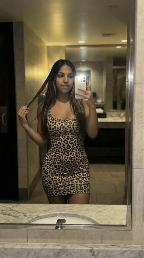 Hmmm… who wants this dress…?