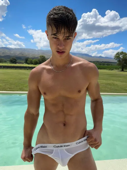 I'm happy in the pool