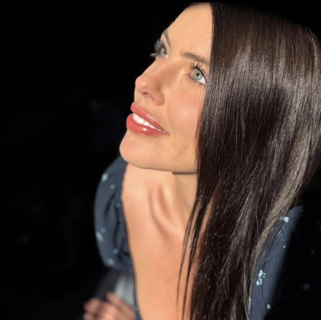 Prettiest girl in the world