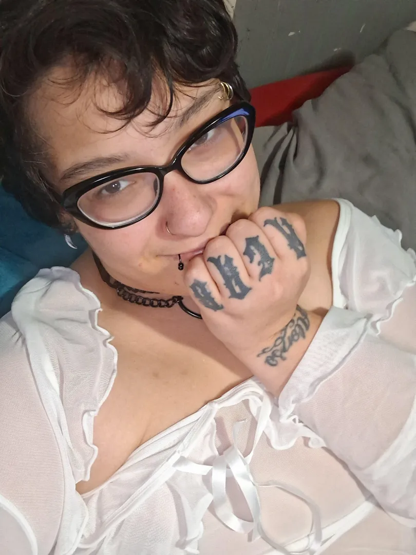 You would absolutely love to hear my giggles as humiliate and drain you