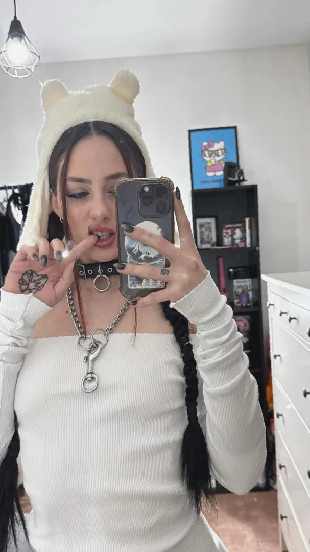 19F .4M Bored and curious rn msg me on lg: Iunarumes