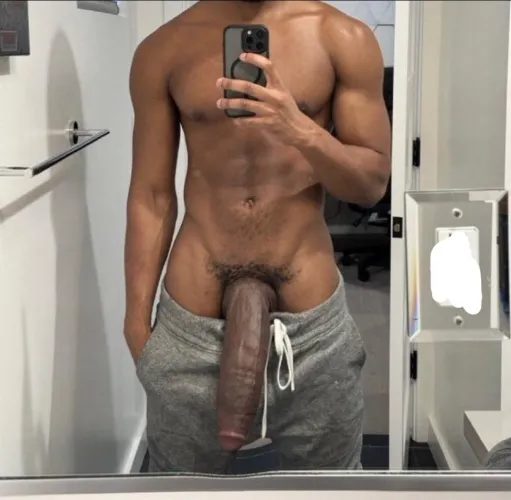 [25][M4F][NYC] - this mirror is crazy