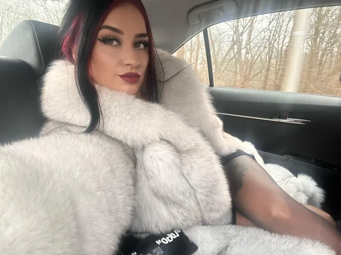 Am I distracting you, driver?