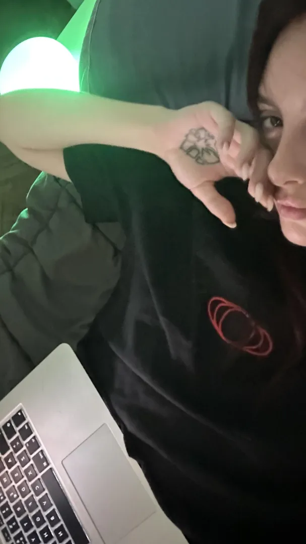 Anyone with a place? 19F reply on lnsta: Iunarumes