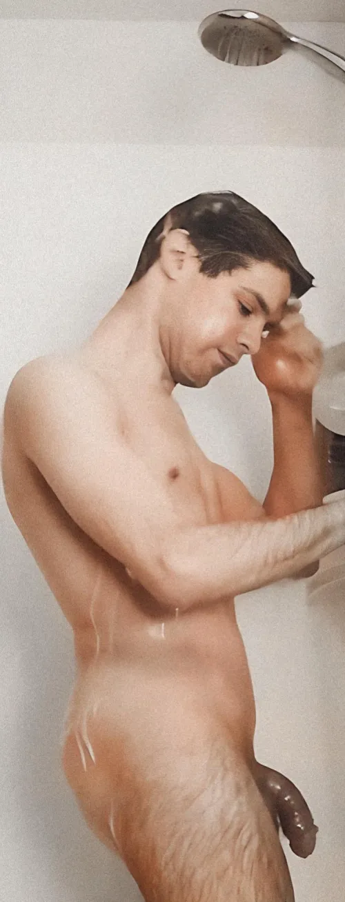 I have cerebral palsy, I’m straight, and I’m doing this to raise awareness that disabled folks love sex too!