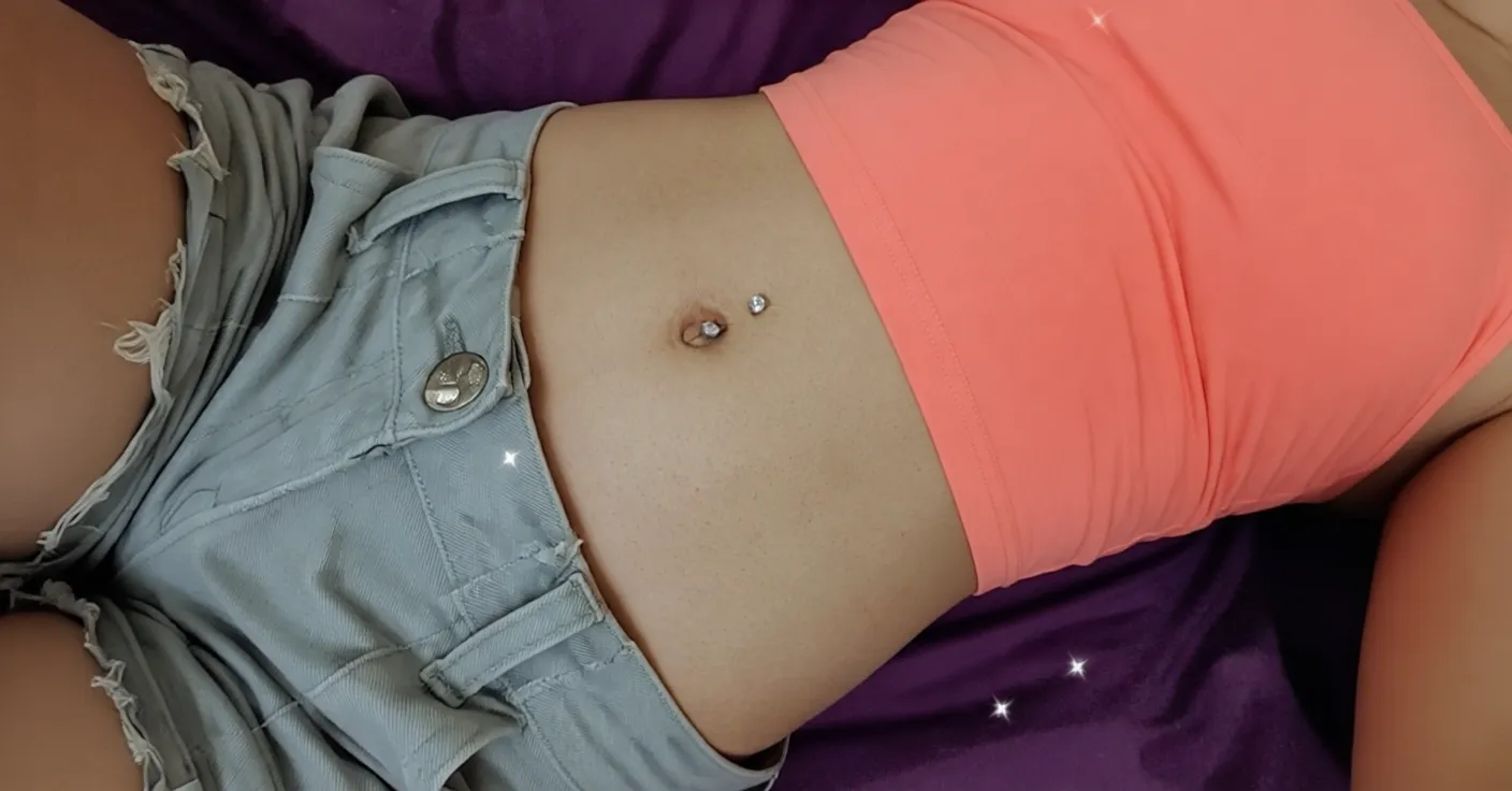 Just a playful little belly button piercing tease ✨