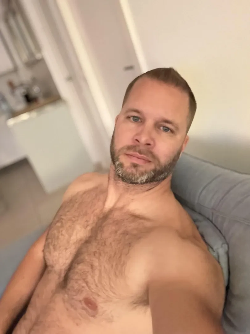 Lazy on the couch… but my mind isn’t 