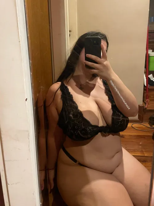 My big tummy needs your hands