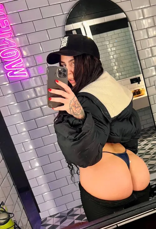 Selling] Cum and have some fun with me today  Send me a message if you want me to empty your balls  I'm available right now [Cam] [Sext]