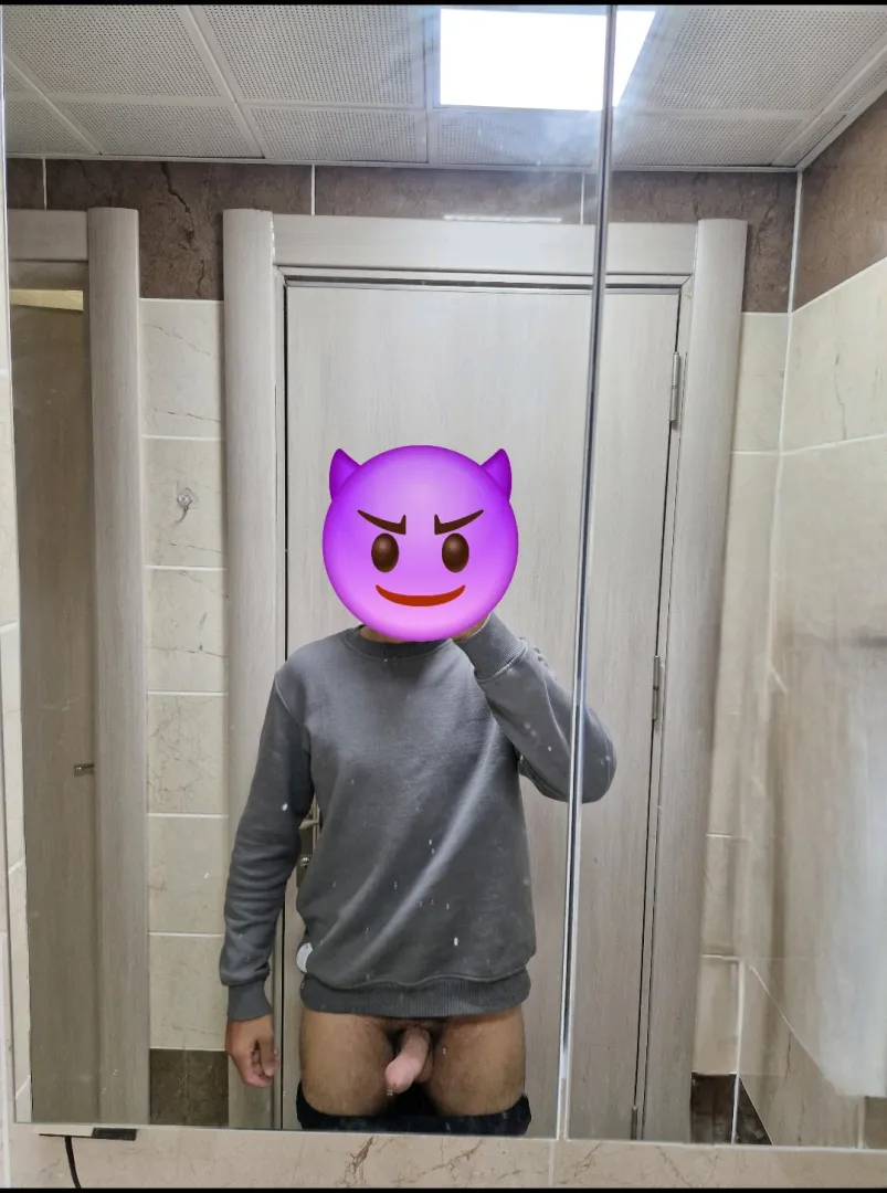 The Turkish boy is very horny again.