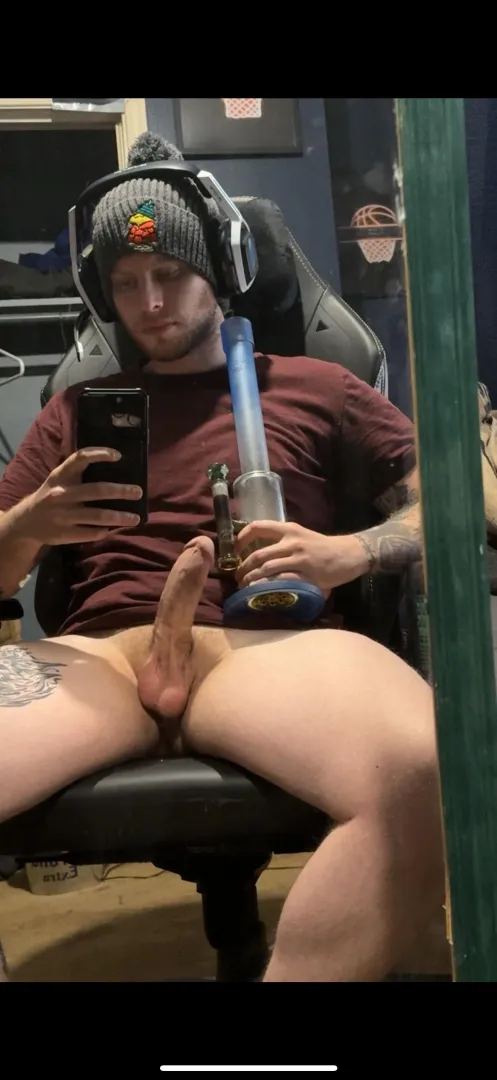 Wanna come over for a sesh?[m]