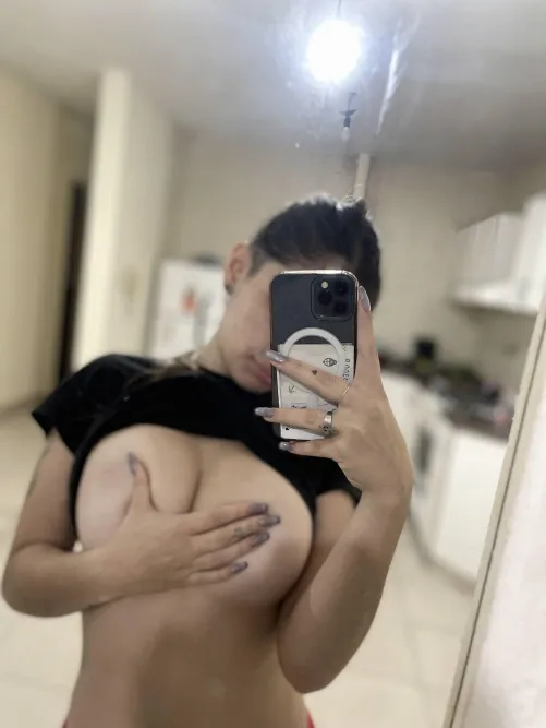 25 F4M who’s up for a quickie one?